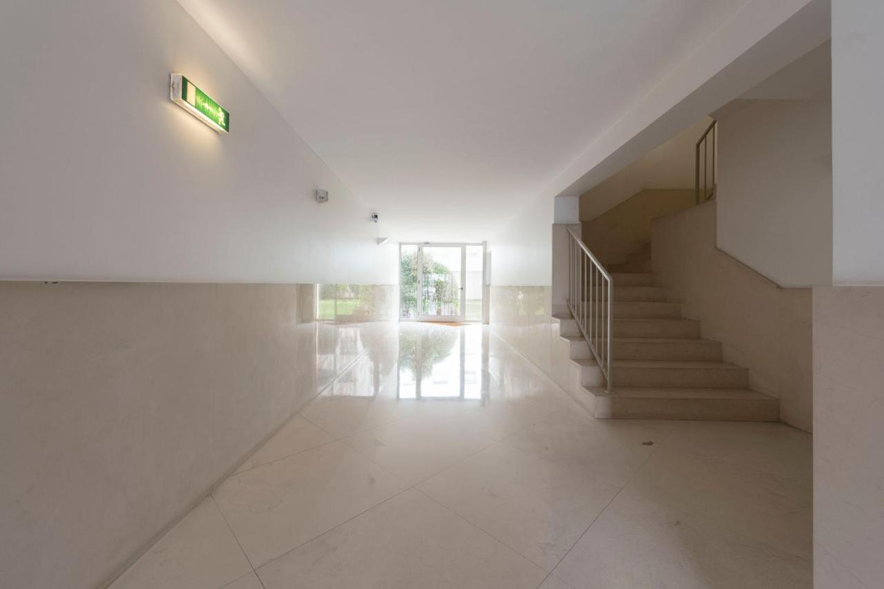 Lovelystay - Oporto Beach Apartment With 2 Free Parking Spots Matosinhos  Kültér fotó