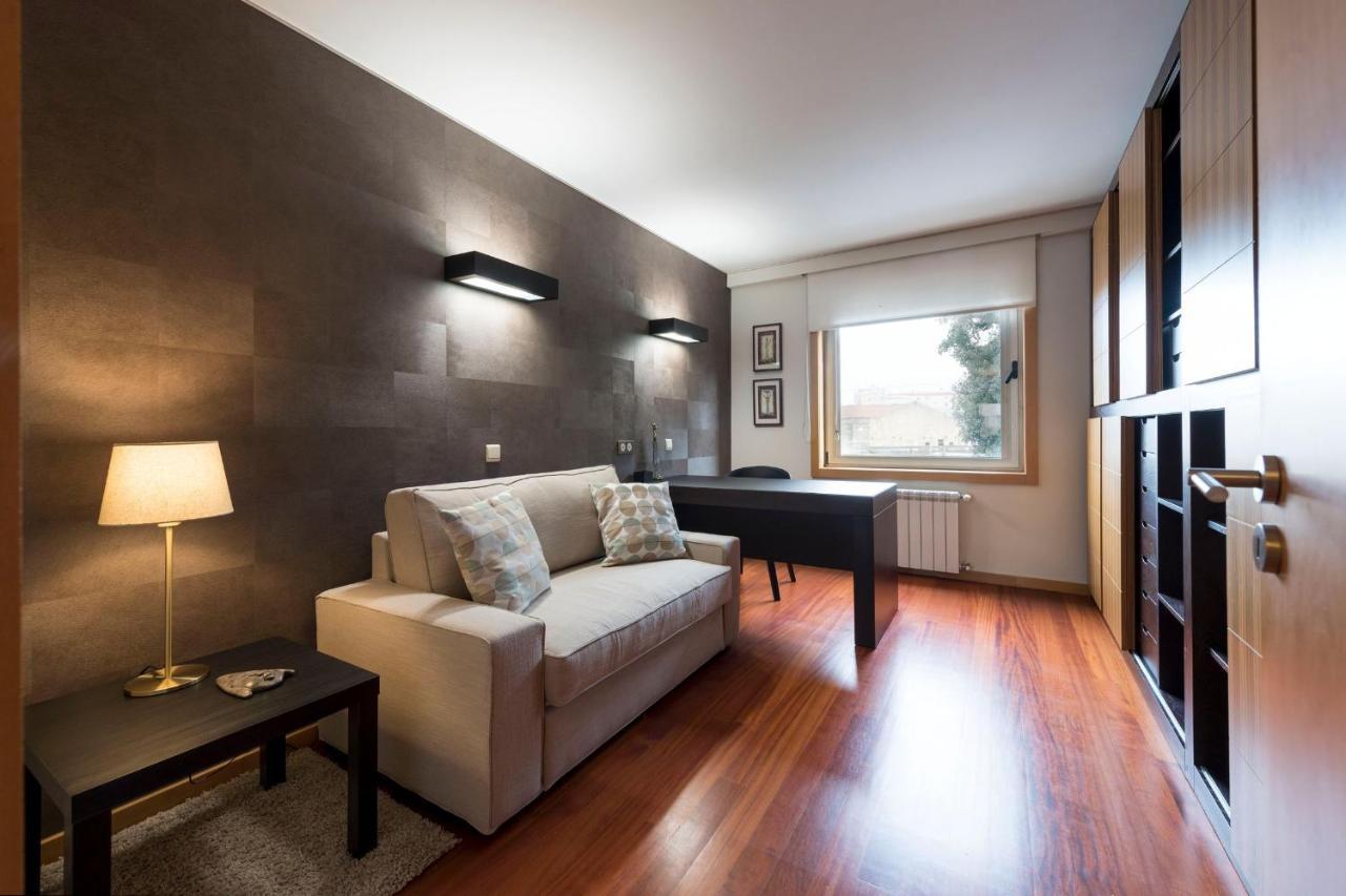 Lovelystay - Oporto Beach Apartment With 2 Free Parking Spots Matosinhos  Kültér fotó