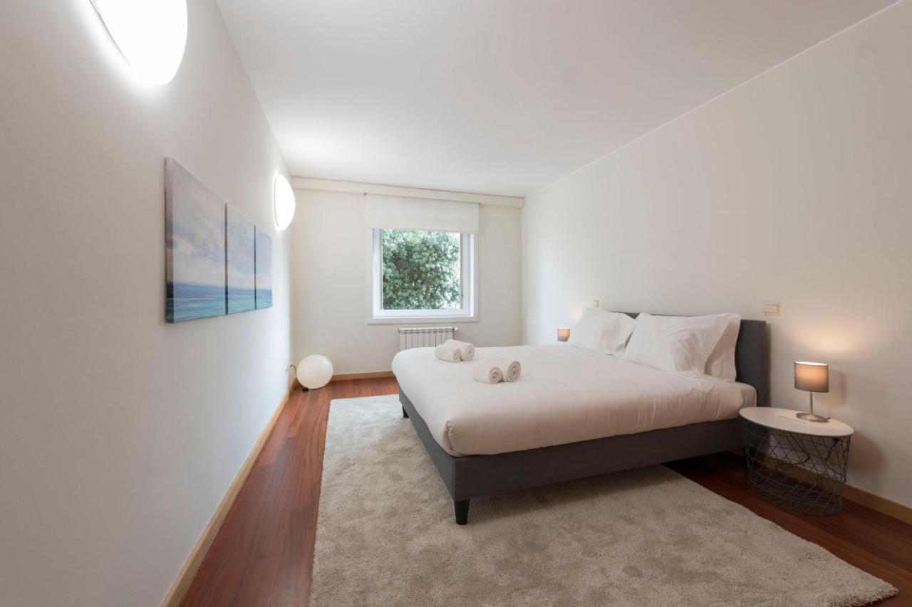 Lovelystay - Oporto Beach Apartment With 2 Free Parking Spots Matosinhos  Kültér fotó